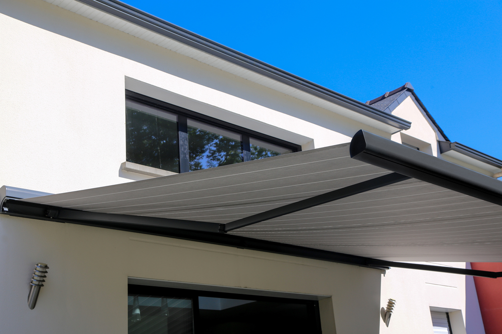 Choosing the Right Awning Installation Company