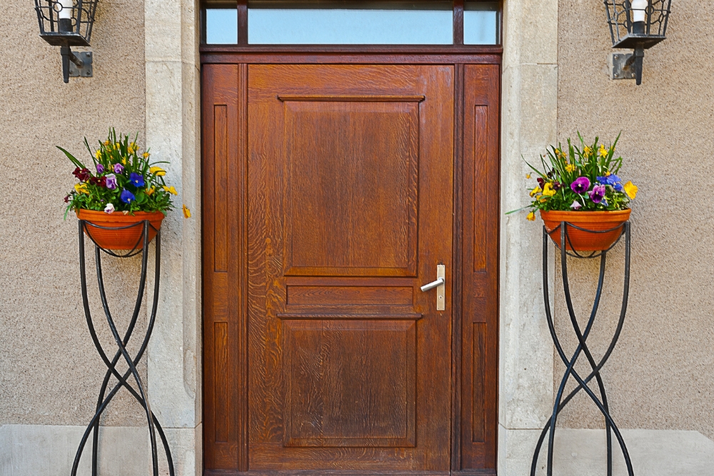 Installation and Maintenance of Colonial Doors
