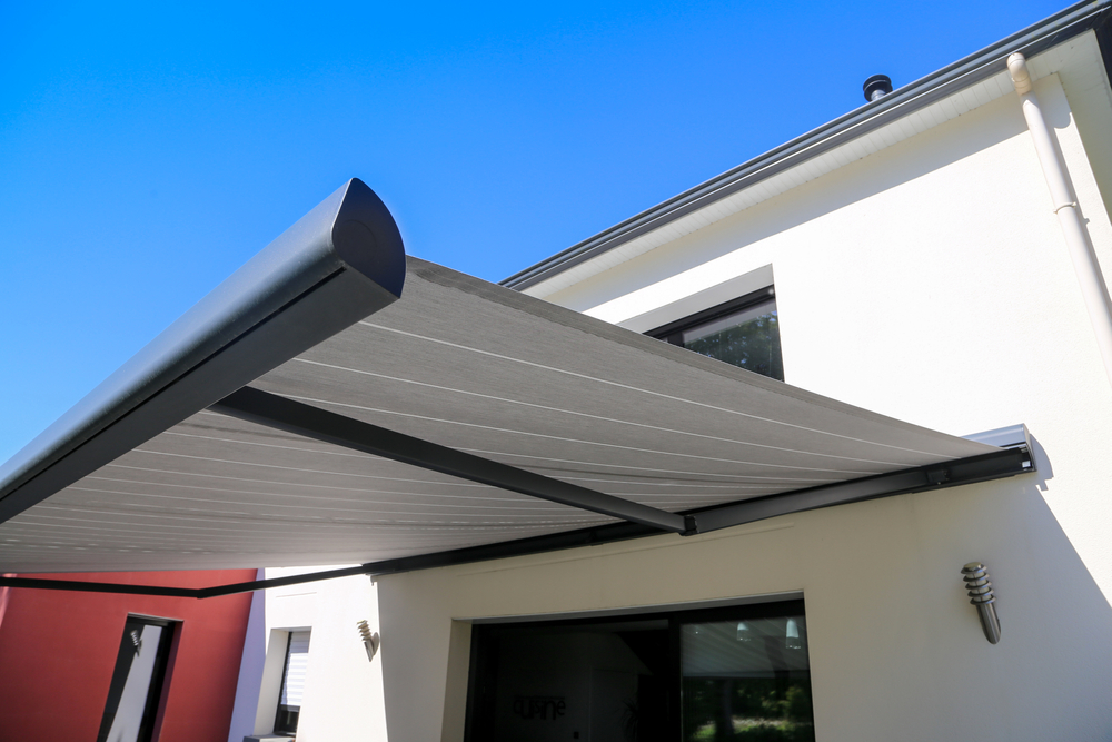 Modernising Your Home With Automatic Awnings Solutions - Automatic Awnings The Benefits of Retractable Automatic Awnings for Curb Appeal