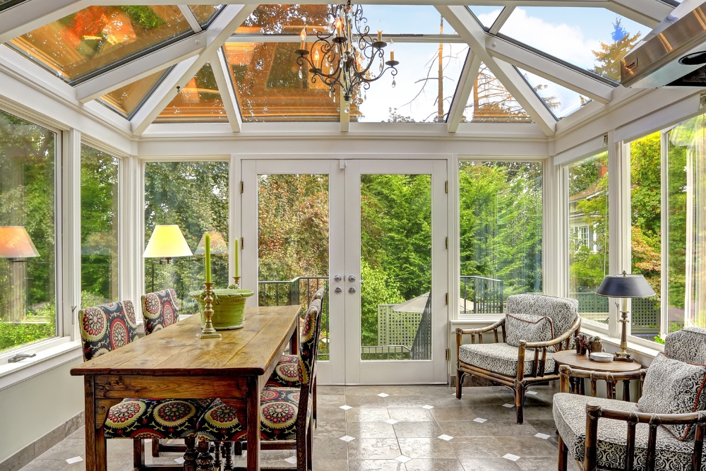 Bridging Indoor and Outdoor Living with Screens for Sunrooms » screens