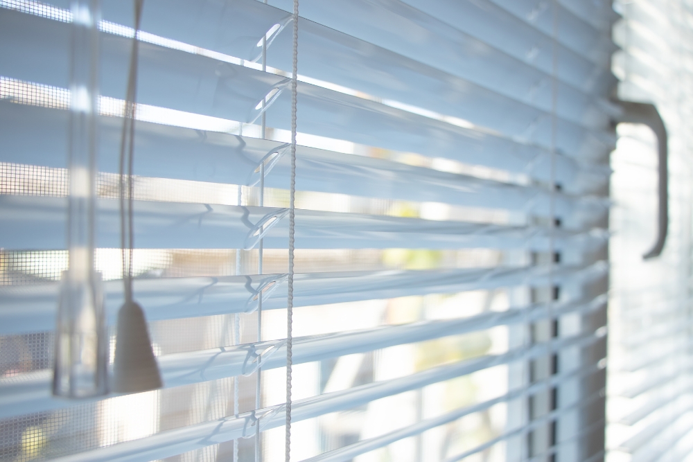 UV Blocking and Heat Reduction with Blinds for Sun Protection » blinds